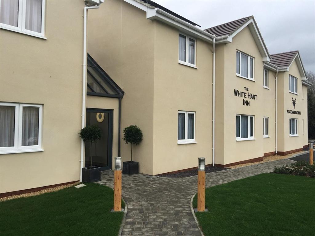 Hotel The White Hart Swindon Exterior foto